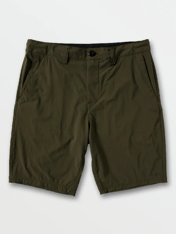 Men's Jeans with a Button - Fly for a Traditional and Classic AestheticBohnes Hybrid Shorts - Military