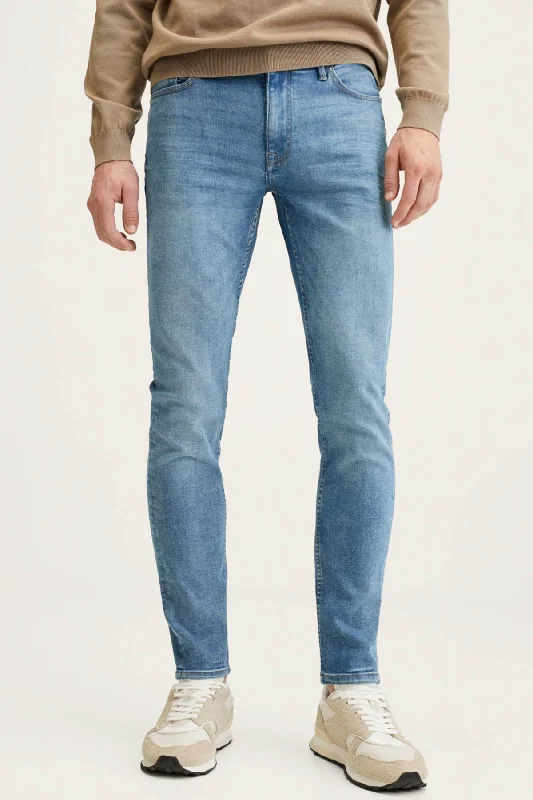 Men's Jeans with a Zip - Off Lower Leg for Convertible StyleMANGO