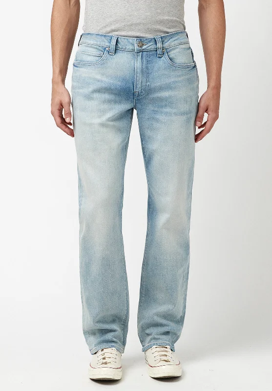 Men's Jeans with an Elastic Waistband for Ultimate ComfortRelaxed Straight Driven Men's Jeans in Bleached Blue - BM22883