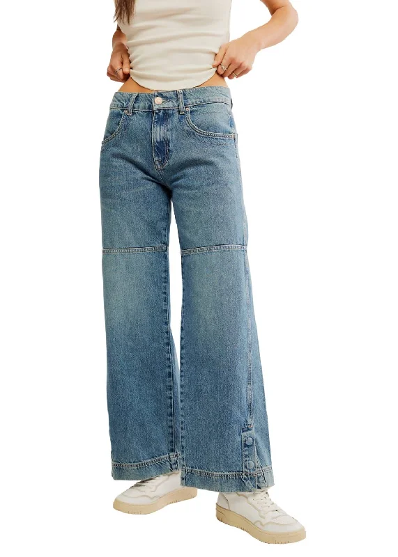 Men's Jeans with an Elastic Waistband for Ultimate ComfortBenji Relaxed Wide Leg Jeans