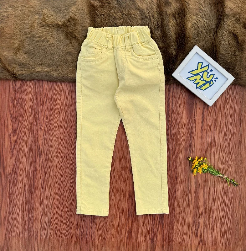 Men's Jeans with a Frayed Hem for a Casual and Effortless StyleGirls’ Yellow Elastic Waist Pants - Comfortable & Stylish