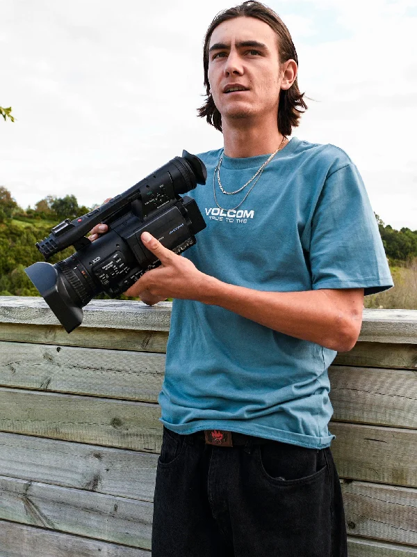 Men's Stretch Jeans with a Moisture - Wicking Lining for Active LifestylesNeweuro Short Sleeve Tee - Indigo Ridge