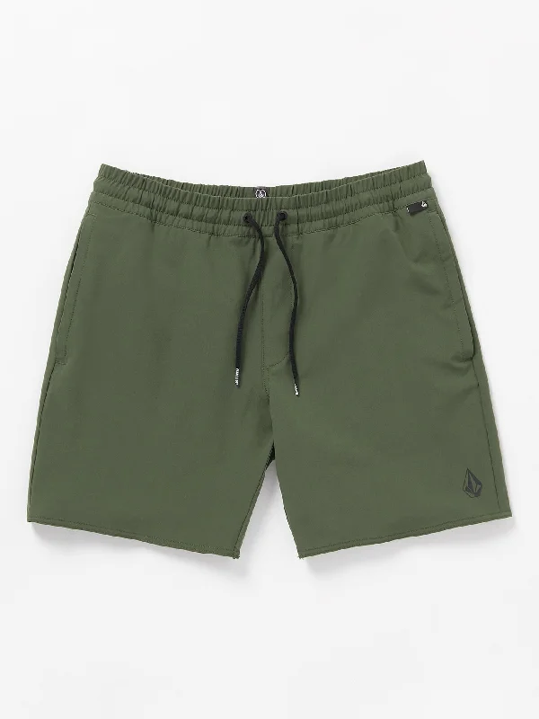 Men's Distressed Jeans with Patches for a Retro and DIY - Inspired AppearanceNomoly Hybrid Shorts - Squadron Green