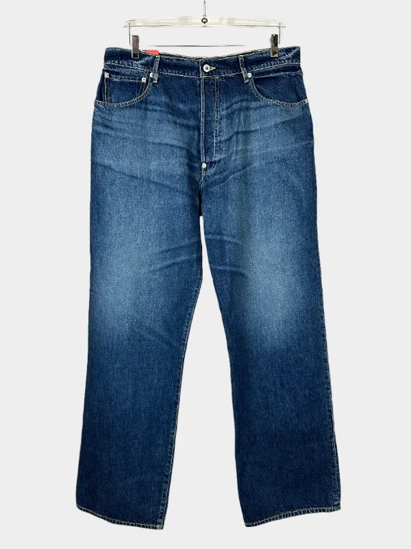 Men's Stretch Jeans with a Moisture - Wicking Lining for Active LifestylesRelaxed Fit Blue Jeans