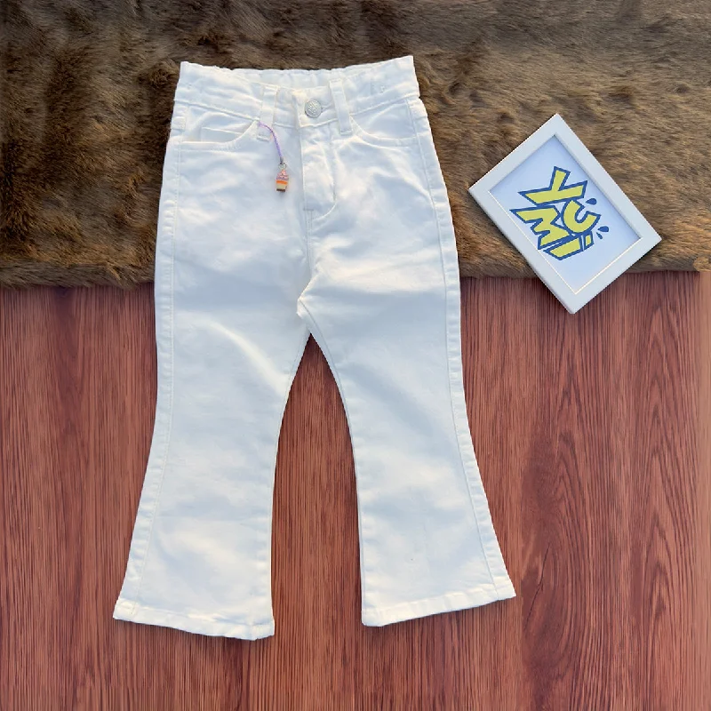 Men's Cargo Jeans with Multiple Pockets for a Practical and Outdoor - Friendly LookWhite Cotton Flare Jeans for Girls