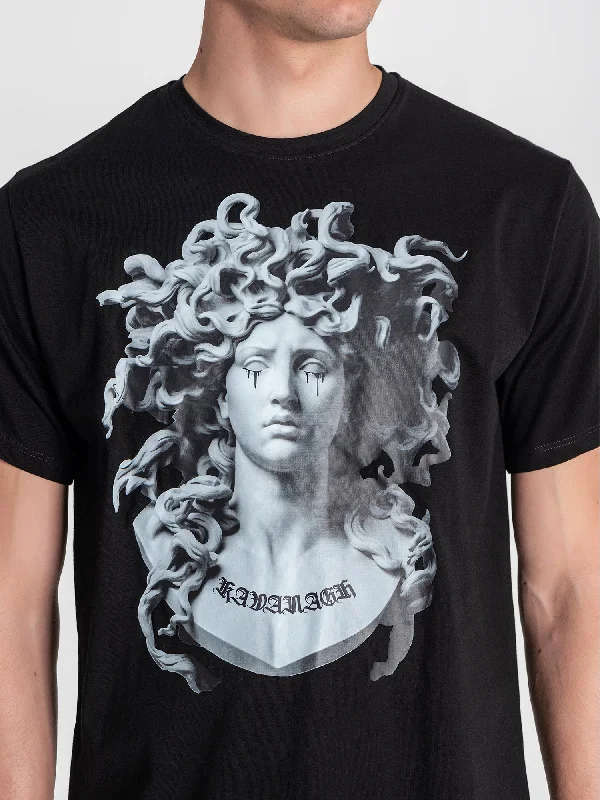 Men's plus - size pocket t - shirts with a classic lookBlack Medusa Tee