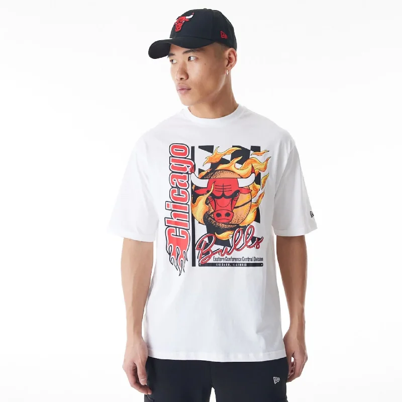 Men's distressed denim - look t - shirts with a rugged appealChicago Bulls NBA Flame Print White Oversized T-Shirt