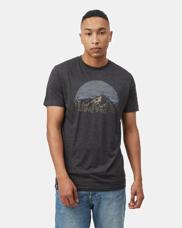 Men's distressed denim - look t - shirts with a rugged appealVintage Sunset T-Shirt