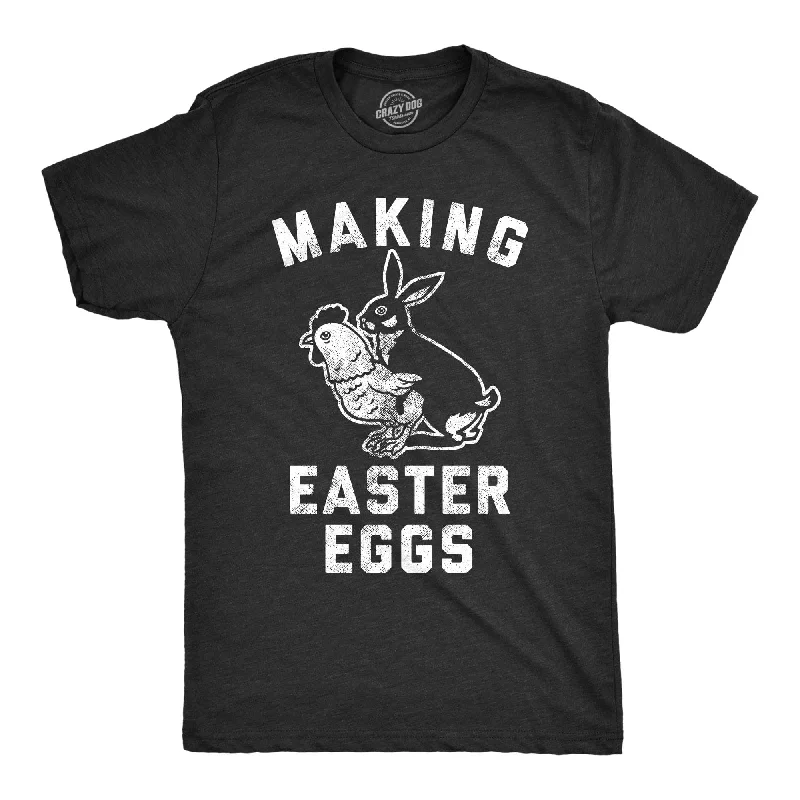 Men's thermal t - shirts with a high - neck design for cold weatherMaking Easter Eggs Men's T Shirt