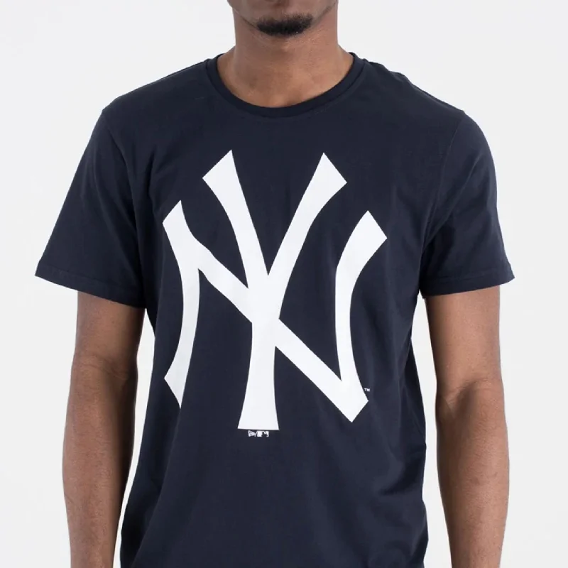 Men's antimicrobial t - shirts for odor - free freshness during travelNew York Yankees MLB Regular Navy T-Shirt