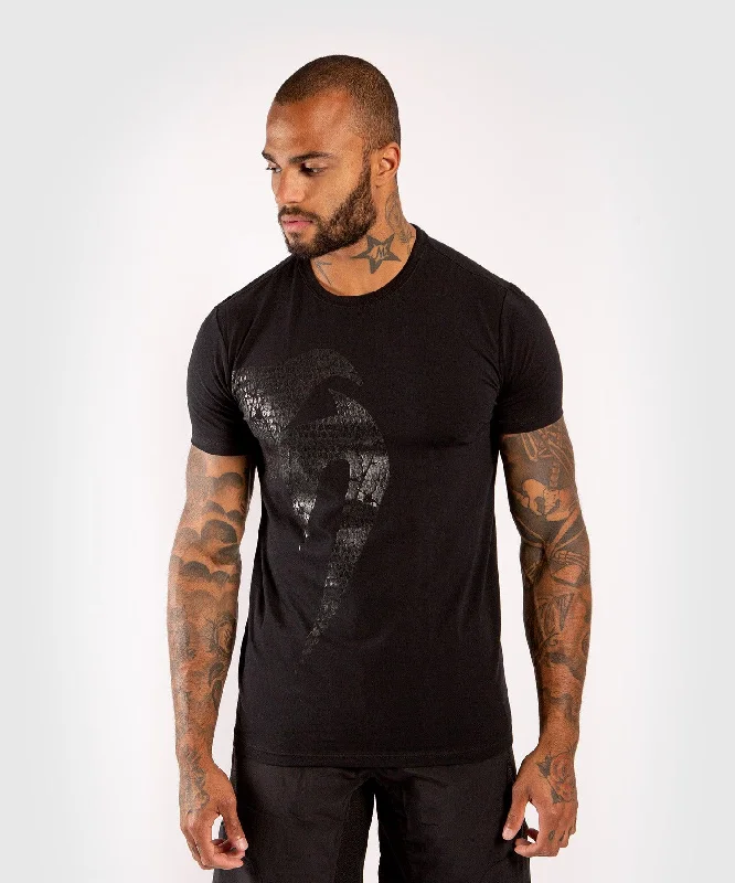 Men's tie - dye t - shirts with a bohemian styleVenum Giant T-shirt - Matte/Black