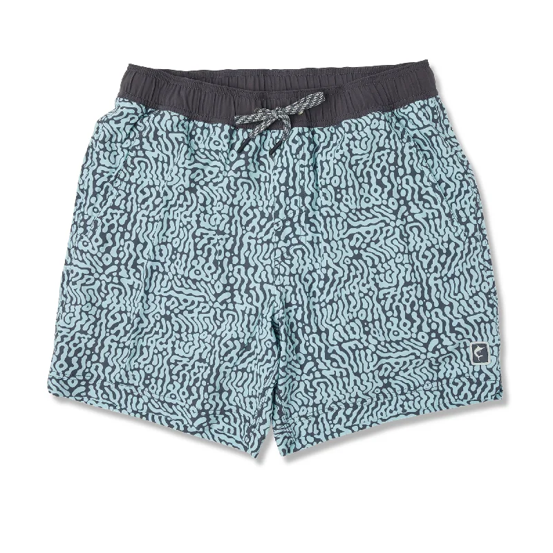 Men's pleated front twill shorts for a classic and sophisticated appearanceLeiday