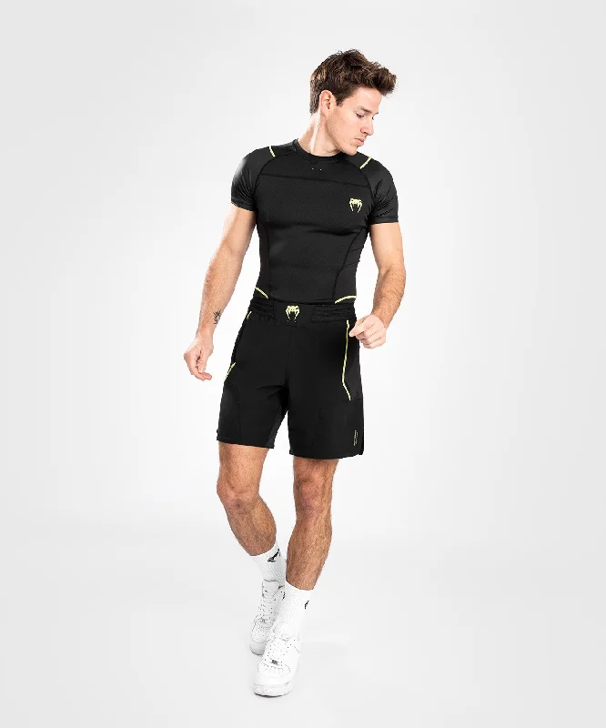 Men's flat - front chino shorts for semi - formal summer eventsVenum Fusion 2.0 Fightshort - Black/Yellow