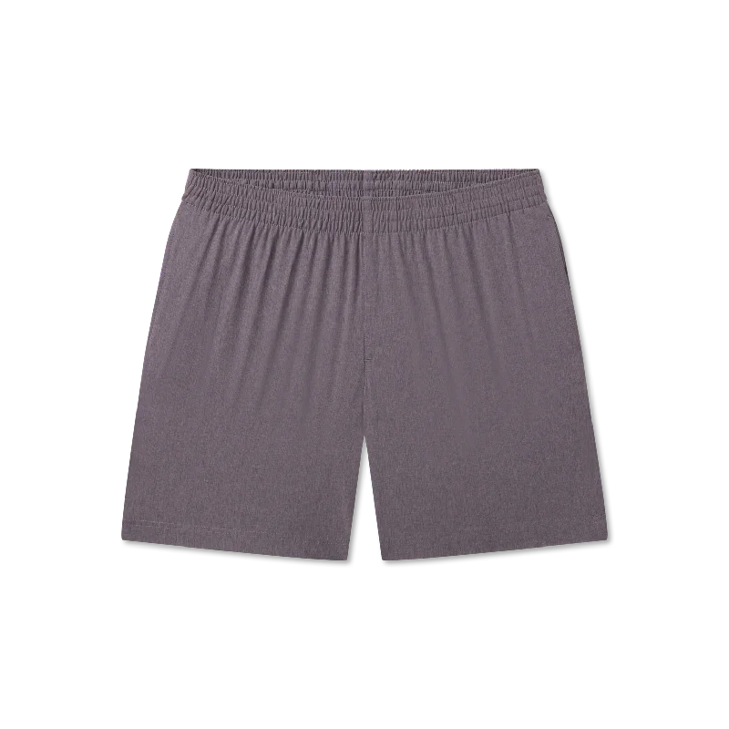 Men's pleated front twill shorts for a classic and sophisticated appearanceWahoo Performance Short - 8in.