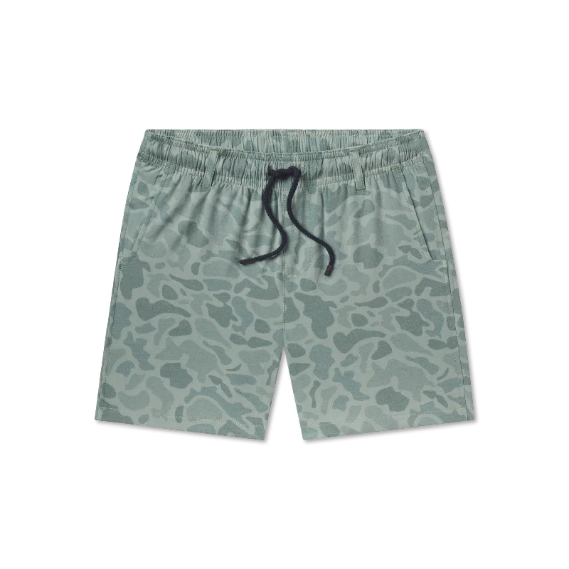 Men's zip - pocket canvas shorts for added functionality during travelYouth Harbor Stretch SEAWASH™ Hybrid Short - Camo